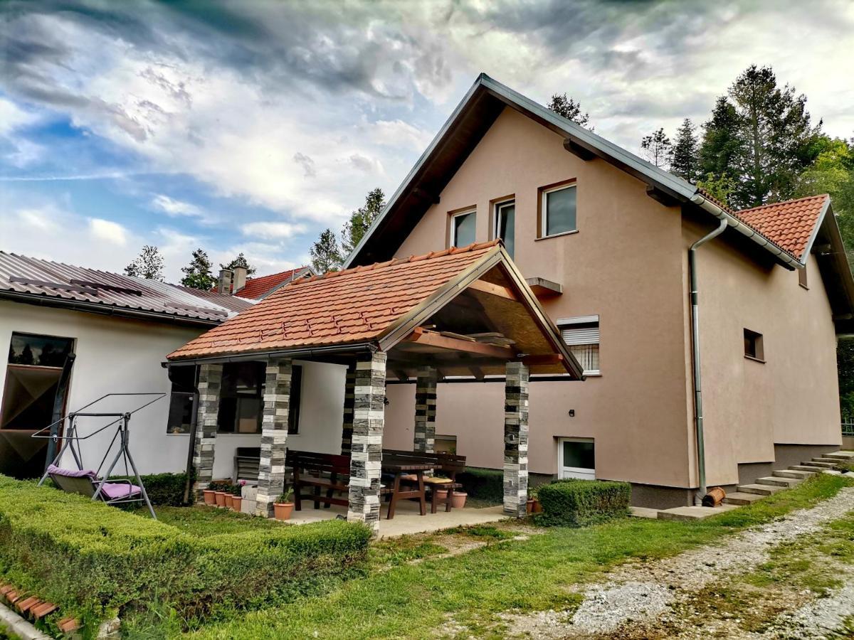 Villa Guesthause Sunny Lika Gospić Exterior foto